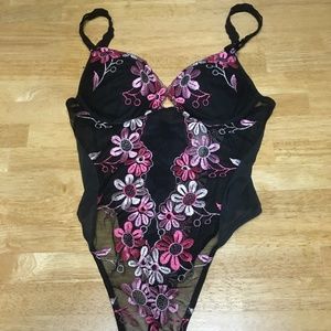 NWT vintage Victoria's Secret embroidered lingerie bodysuit Coachella Valentine